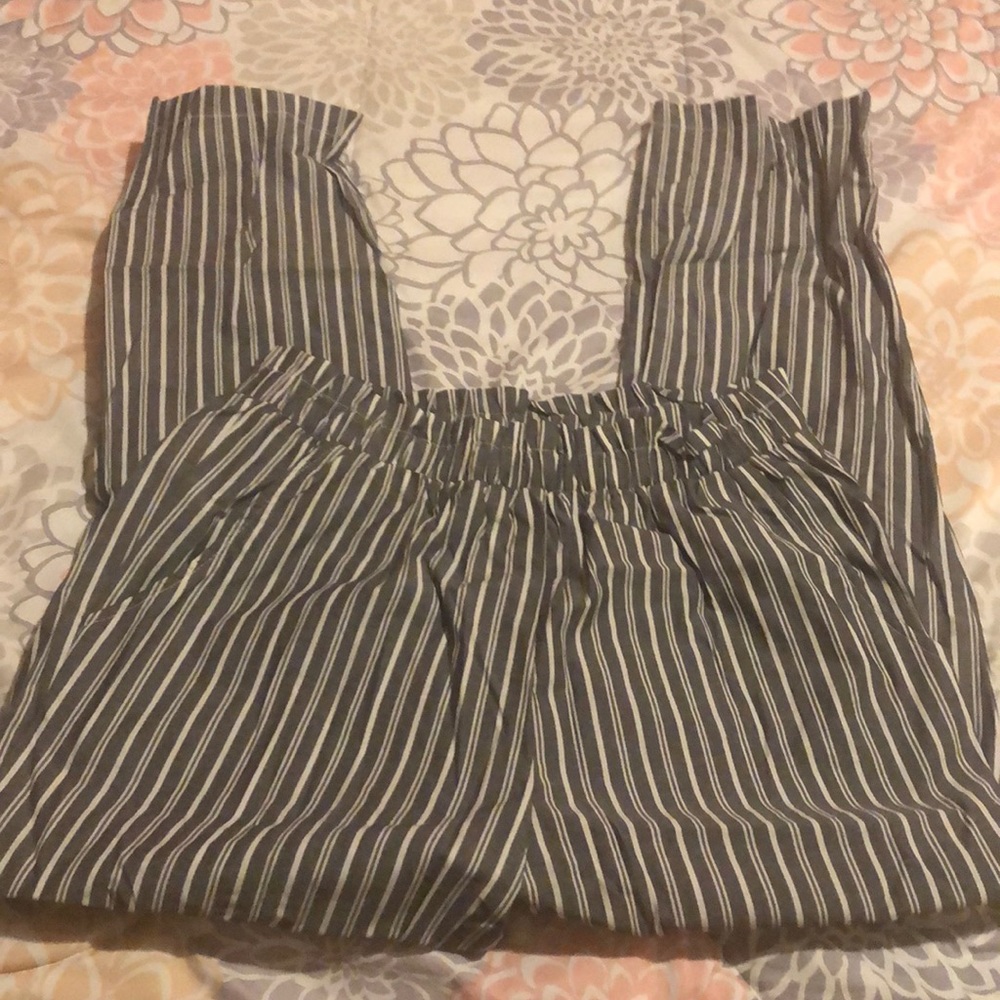 Striped smocked pants 🤩